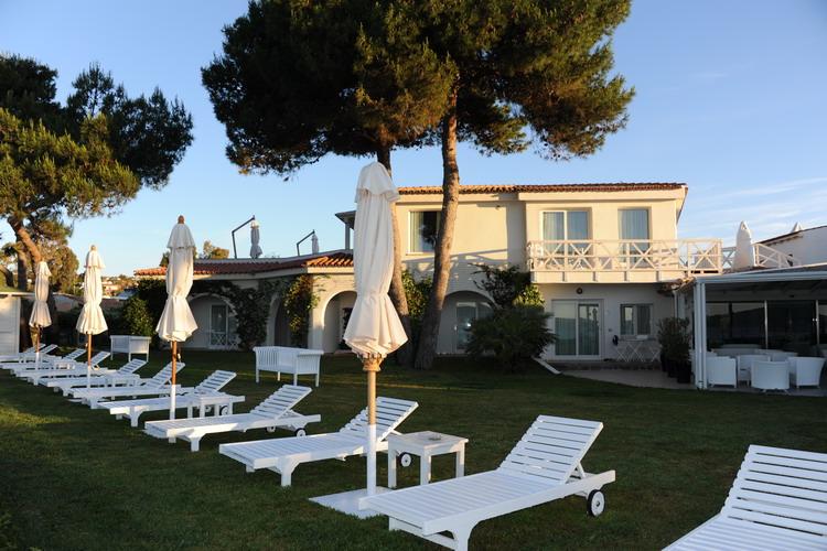 The Pelican Beach Resort & Spa
